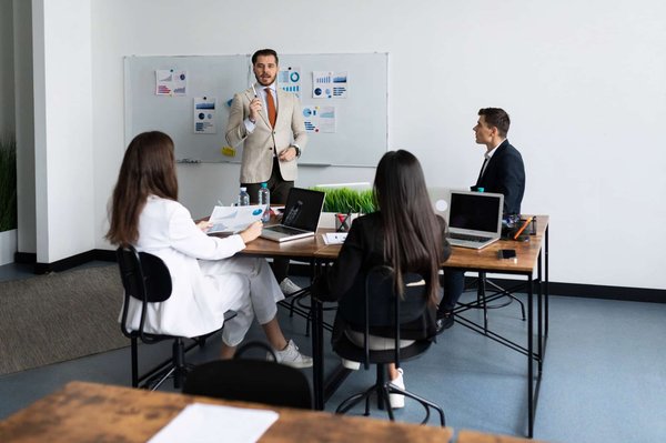 Quels sont les avantages de faire appel à des équipes professionnelles pour retrouver son lieu évènementiel?