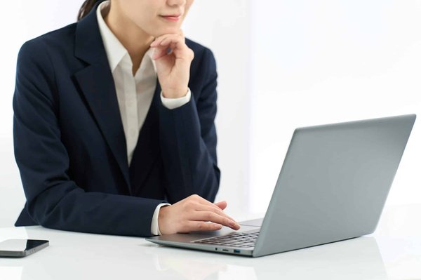 Lancez votre affaire avec notre site d'aide